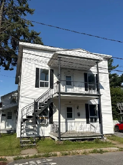 16 A rue Massicott