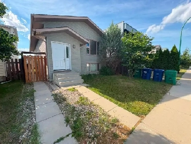 Move-In Now: Renovated 3 Bed, 2 Bath House in Sutherland w/ A/C