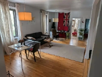 Room for woman - Montreal NDG, Villa Maria Metro $800 / all incl
