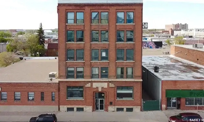 2bdr Warehouse Condo w/AC and 1 parking for rent-Sept 1