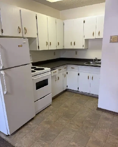 1 BEDROOM APARTMENT AVAILABLE PERFECT FOR SENIOR LIVING