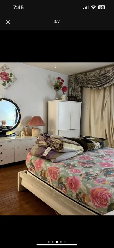 Master bedroom available for girl in sharing