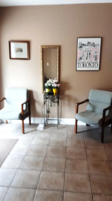 Nice offices $500 to $1000, all included Eglinton & Mt. Pleasant
