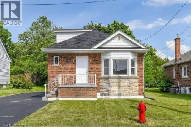 2 Beds, 1 Bath Upper House Unit for Rent | Hamilton