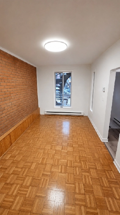 31./2 MONTREAL DOWNTOWN 1290$/ CALL: (514) 605 - 1262