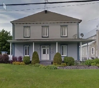 Beau grand 5-1/2 à Beaulac-Garthby