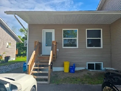 FOR RENT — Luxurious 1-Bedroom Apartment | Pembroke