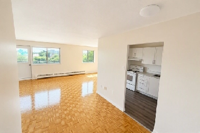 1 Bedroom 5th Floor Apartment in Midland