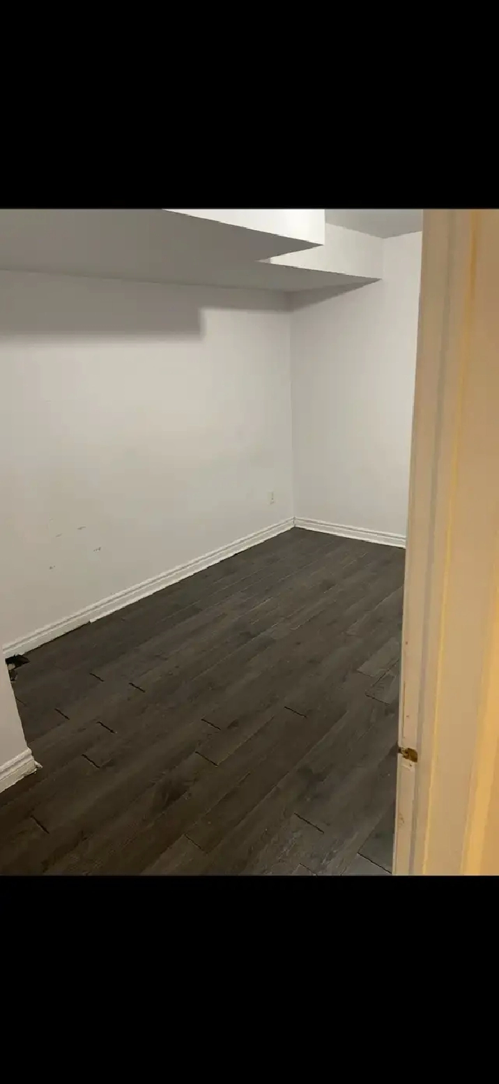 2 bedrooms   den basement near Humber College