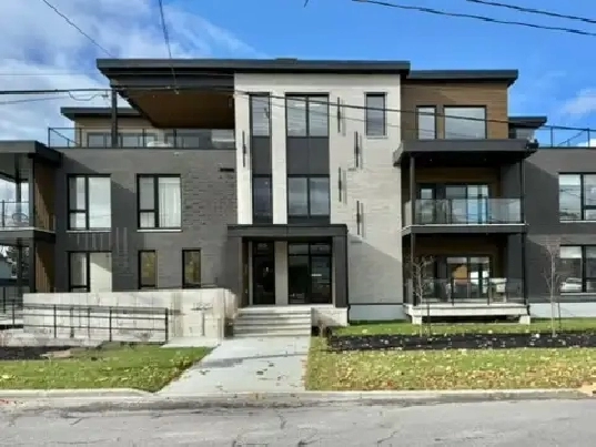 ️ Logement haut de gamme à louer à  Ville Sainte-Catherine