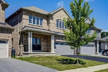 Beautiful Home 3063 SF for Sale 5b / 3.5 b $699,800