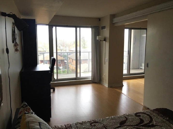 Large 1-bedroom condo for rent