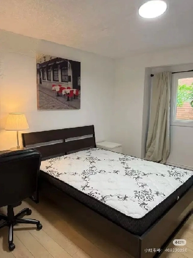McMaster Female Room Housing