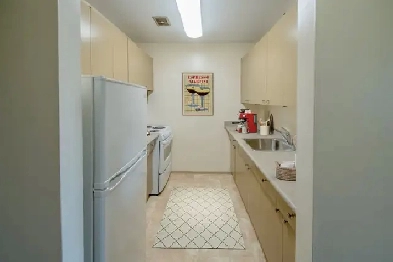 Selkirk - Bachelor Suite Available
