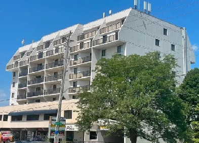 Condo Apartment in Byron, London