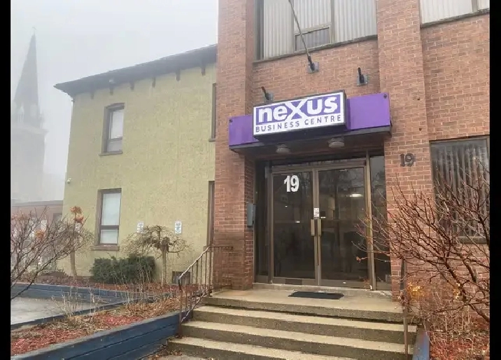 Office/Workspaces in Downtown Galt!