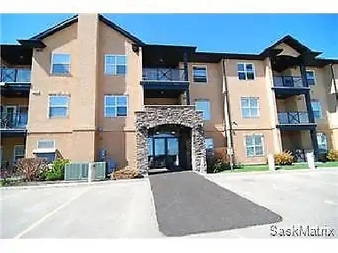 Two bedroom apartment - Lakewood - available for September