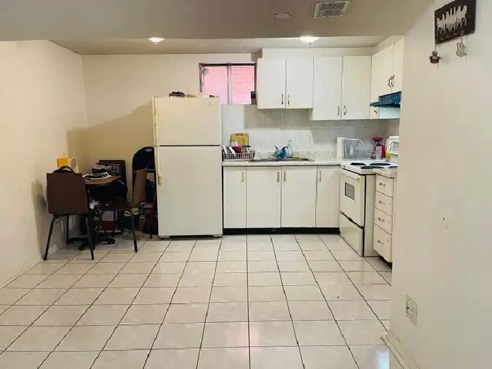 Keele & Rutherford, basement apartment for rent