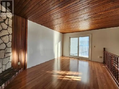 2 bedroom 2 story suite for rent off center street