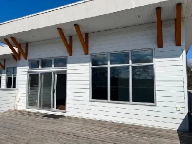 Executive 2 bedroom, 2 bathroom apartment for rent