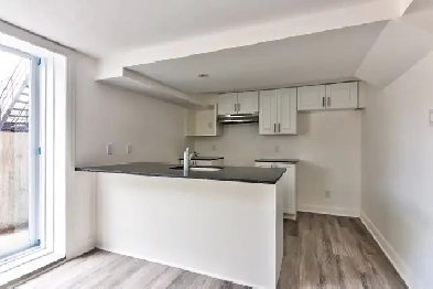 3 1/2 style-condo à Pointe-aux-Trembles - Libre - Internet inclu