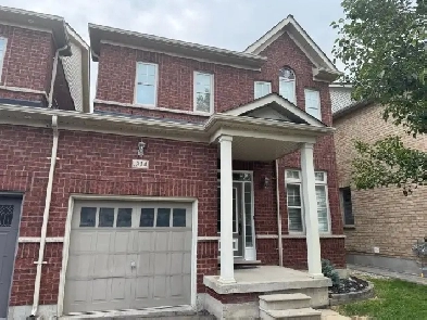(For Rent) Beautiful Semi-Detached 3B/3Br, Great for Families