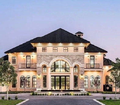 Thinking of Buying or Selling a Home? Talk to a Local Realtor