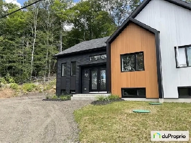 $464,900 - Semi-detached for sale in Val-Des-Monts
