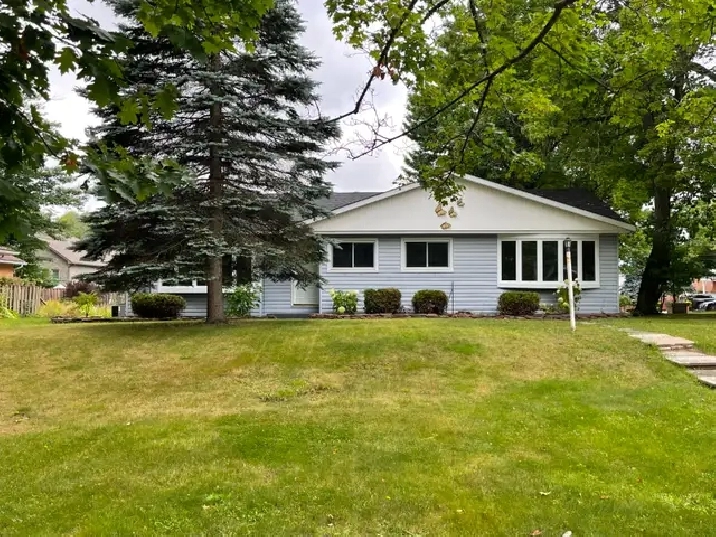 Spacious 5-bed, 2 Bath Family Home - Steps from Bellevue Park