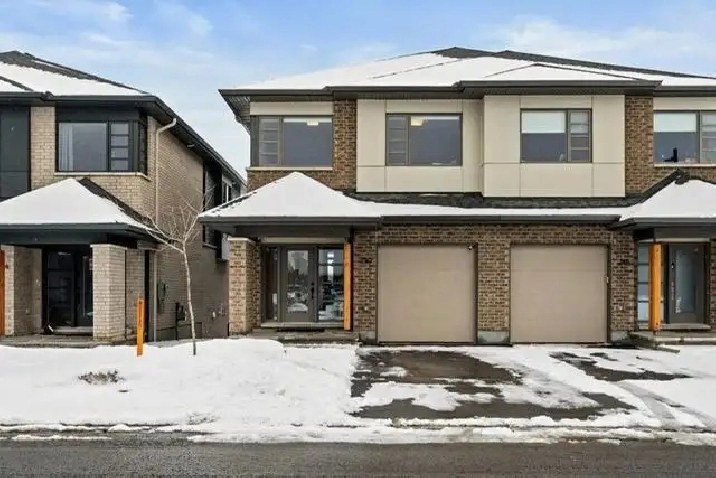 FINDLAY CREEK — BEAUTIFUL UPGRADED TOWNHOME FOR RENT