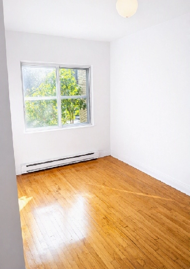Apartment for rent in Notre-Dame-de-Grâce (NDG)! Available NOW!