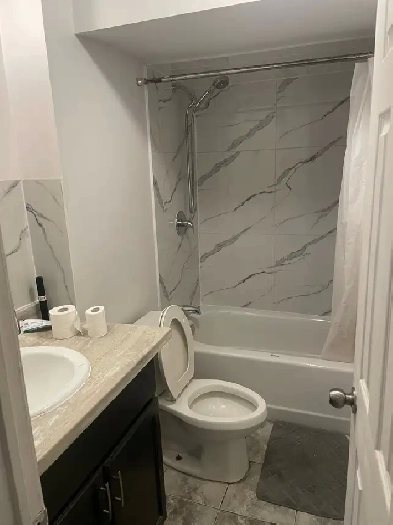 2 bedrooms basement near Humber College