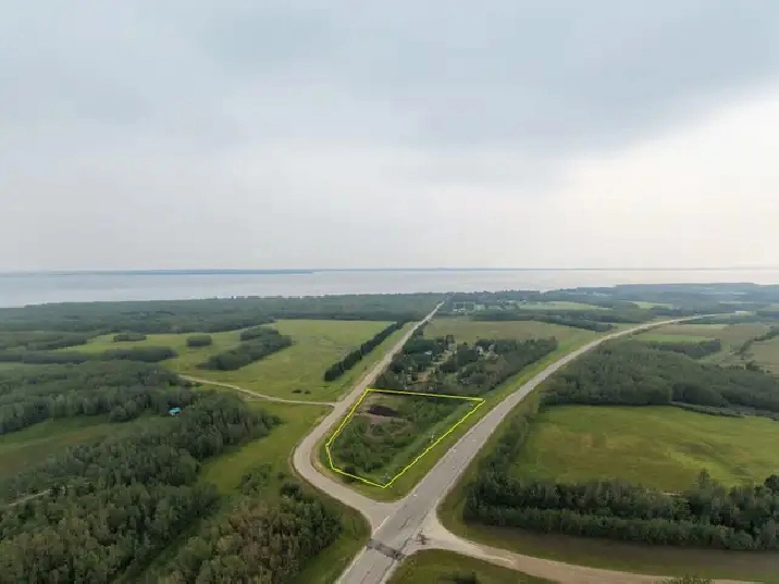 IM – Real Estate Auction 2.94± Acre Vacant Comm Lot/Pigeon Lk