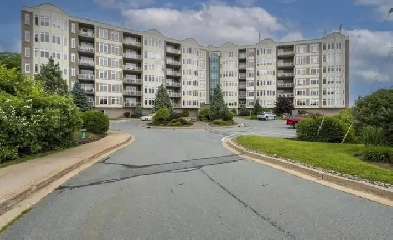 26-087 Condo with breathtaking views of Halifax Harbour