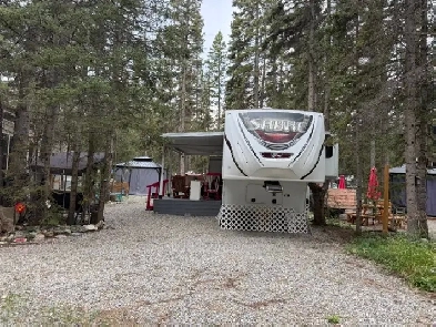 Tall Timber - 36 ft 5th Wheel, large lot