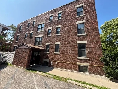 2 Bed 1 Bath Apartment