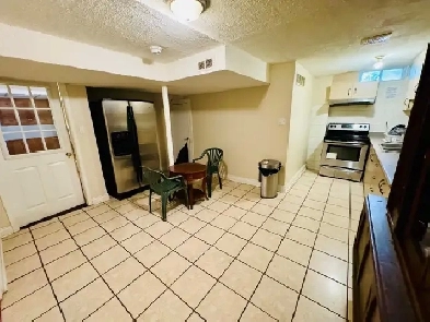 Stylish Furnished Room in the Heart of Erin Mills