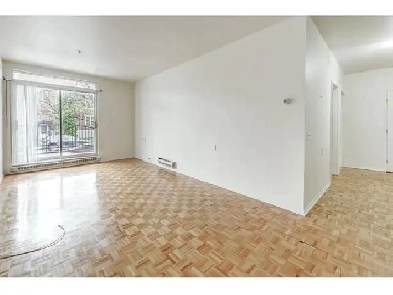 Ahuntsic-Est, 4½, 2 ch fermées, style condo pour 50 ans et