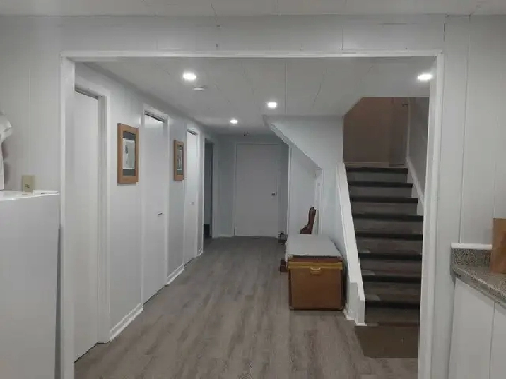 Bright and Spacious Room for Male  (Warden & Ellesmere)