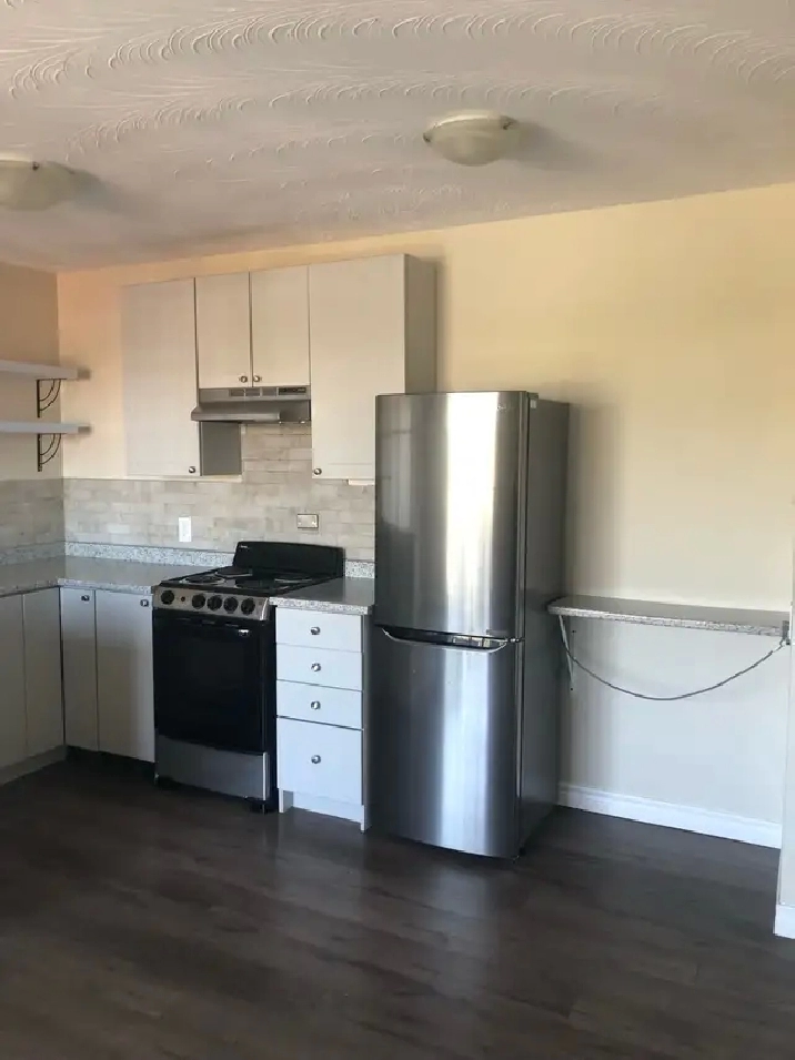 2 bedroom Sept 1