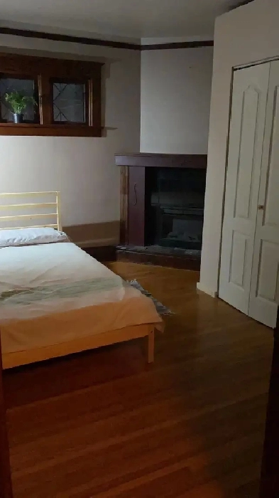 3 Furnished Rooms for Rent – near Niagara GO station