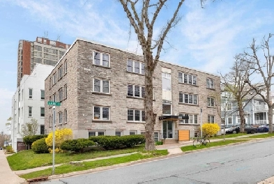 LIVE ACROSS FROM DAL & KING'S — RENT FOR THE SCHOOL YEAR ONLY!