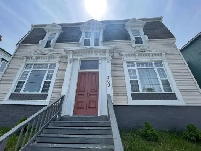 380 Union St #2 - 2BR Uptown, Bright, Hardwood Floors