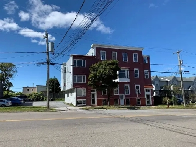 211 King St West #9 -1BR West, Parking, Laundry