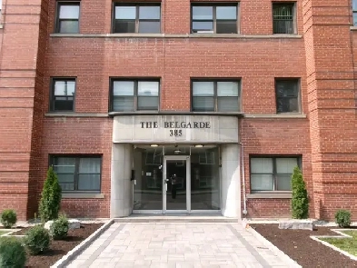 Spacious, Bright 1 Bedroom | Pet-friendly | Sandy Hill