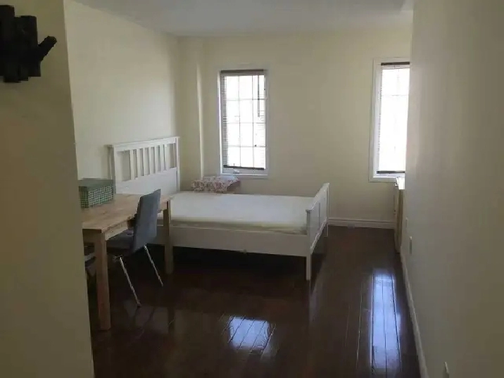 rooms for rent near York University