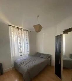 Large size Furnished Room Steps to Yonge St, Aurora $870