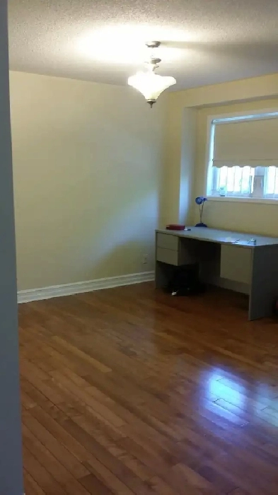 Master Bedroom Near Seneca College | Females Only