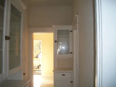 GROUND FLOOR – ONE BEDROOM   LIVING ROOM – SPACIOUS 800 SQ FT