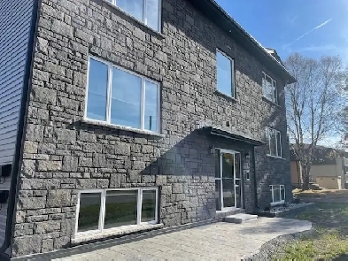 Newer Spacious Elegant 2-Bedroom Apartment.